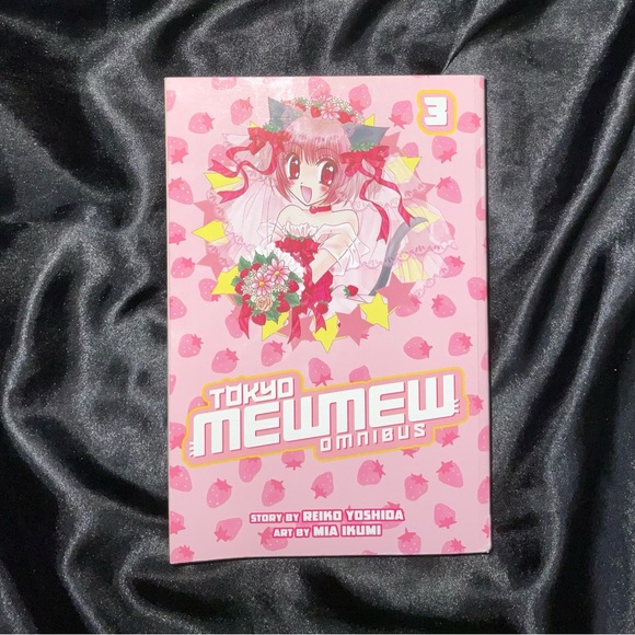 Tokyo MewMew Omnibus 3 - English - Picture 1 of 2